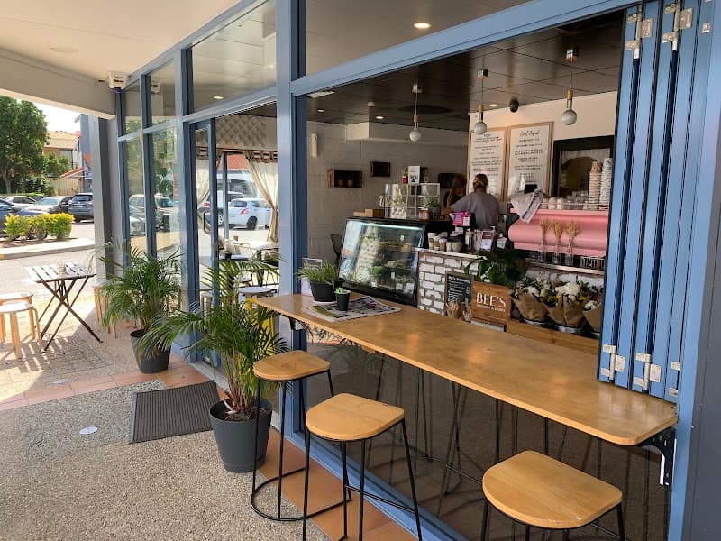 Gold Coast Essentials: Beaches, Wildlife & Local Flavors
