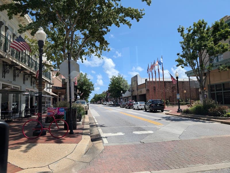 Downtown Pensacola Hotel Near Historic District