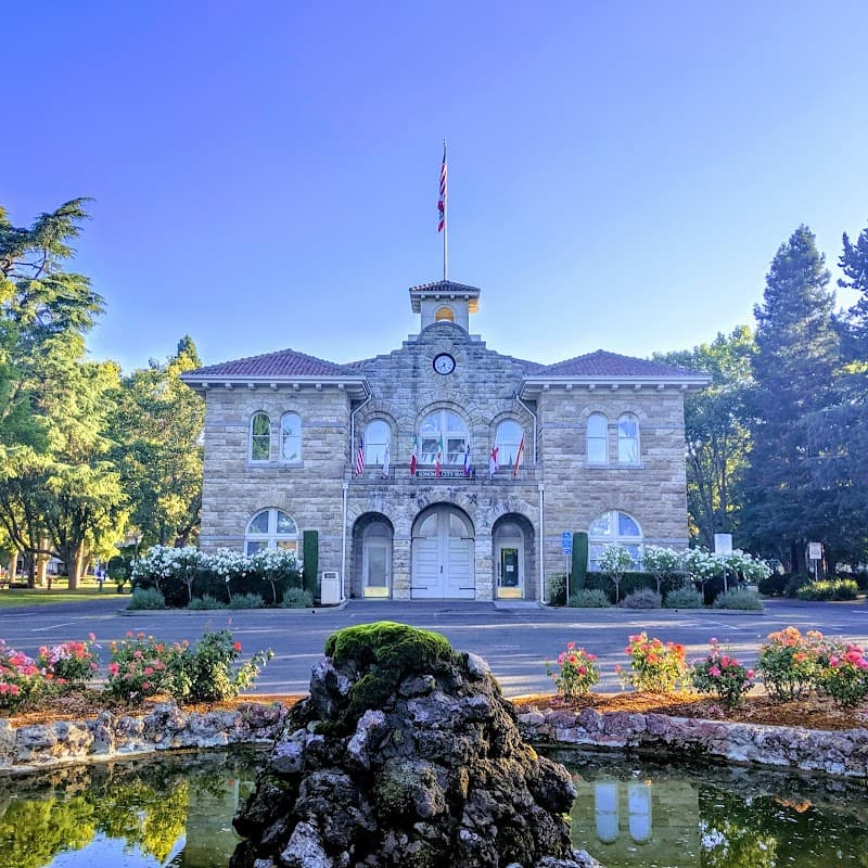 Fine Dining Restaurant in Sonoma Plaza