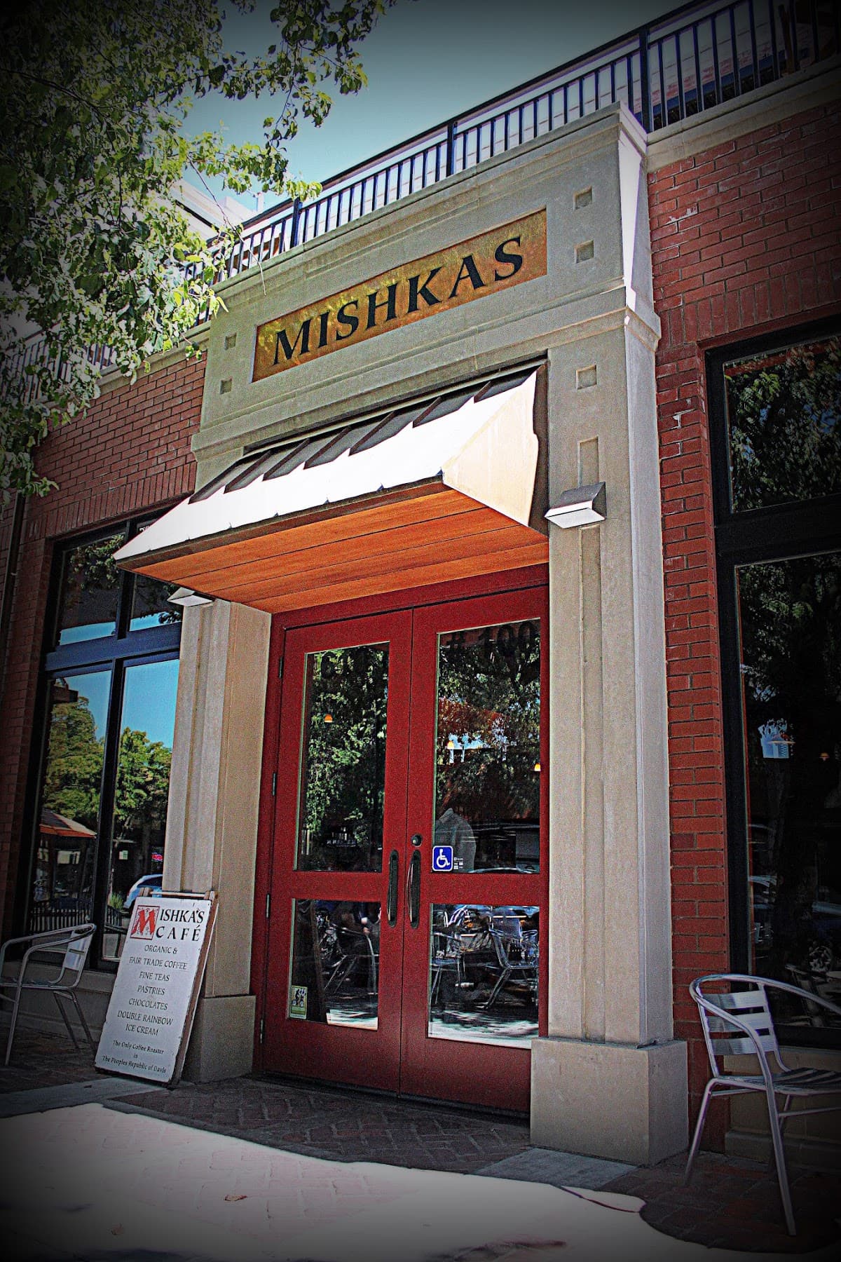 Mishka’s Café