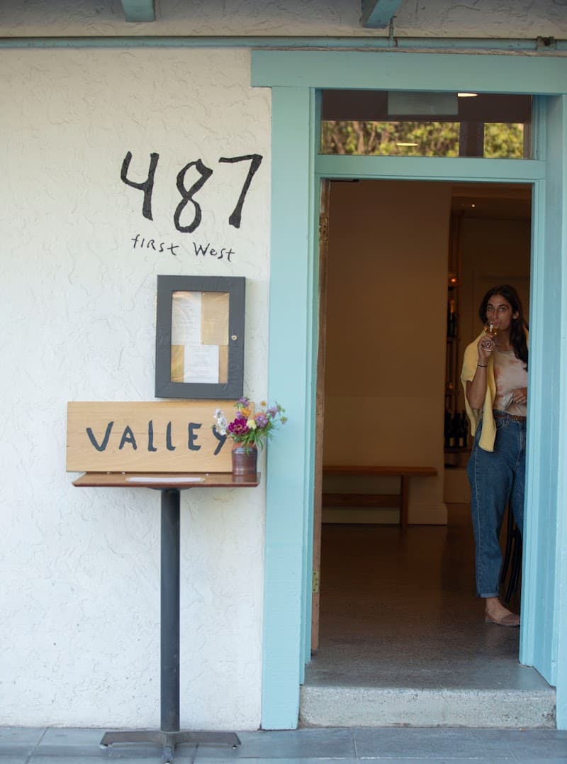 Valley Bar + Bottle