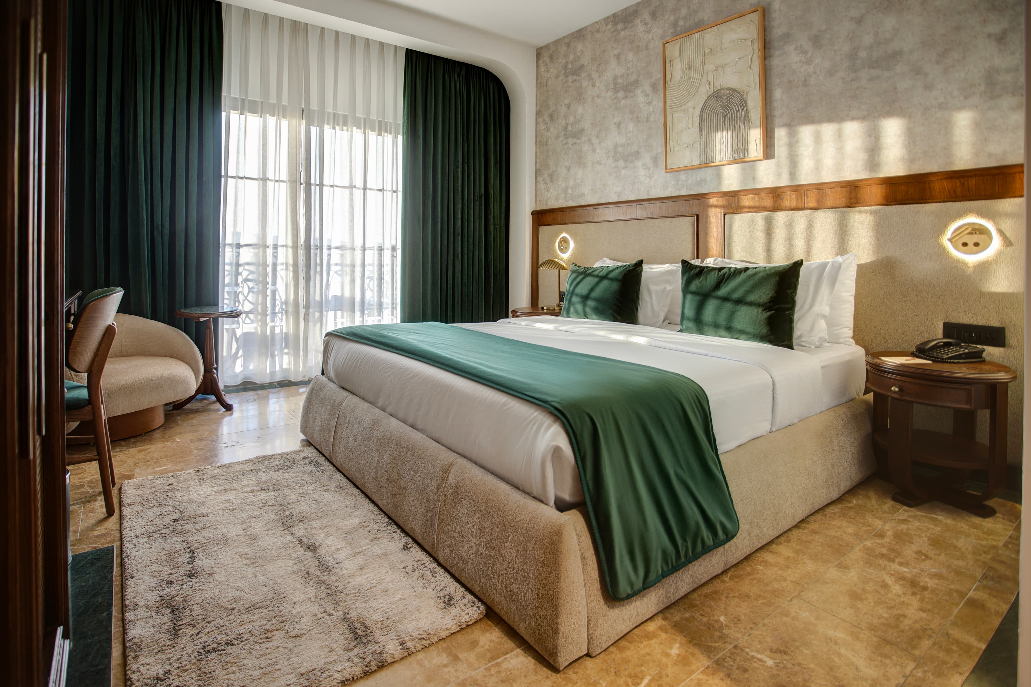 Deluxe Suite