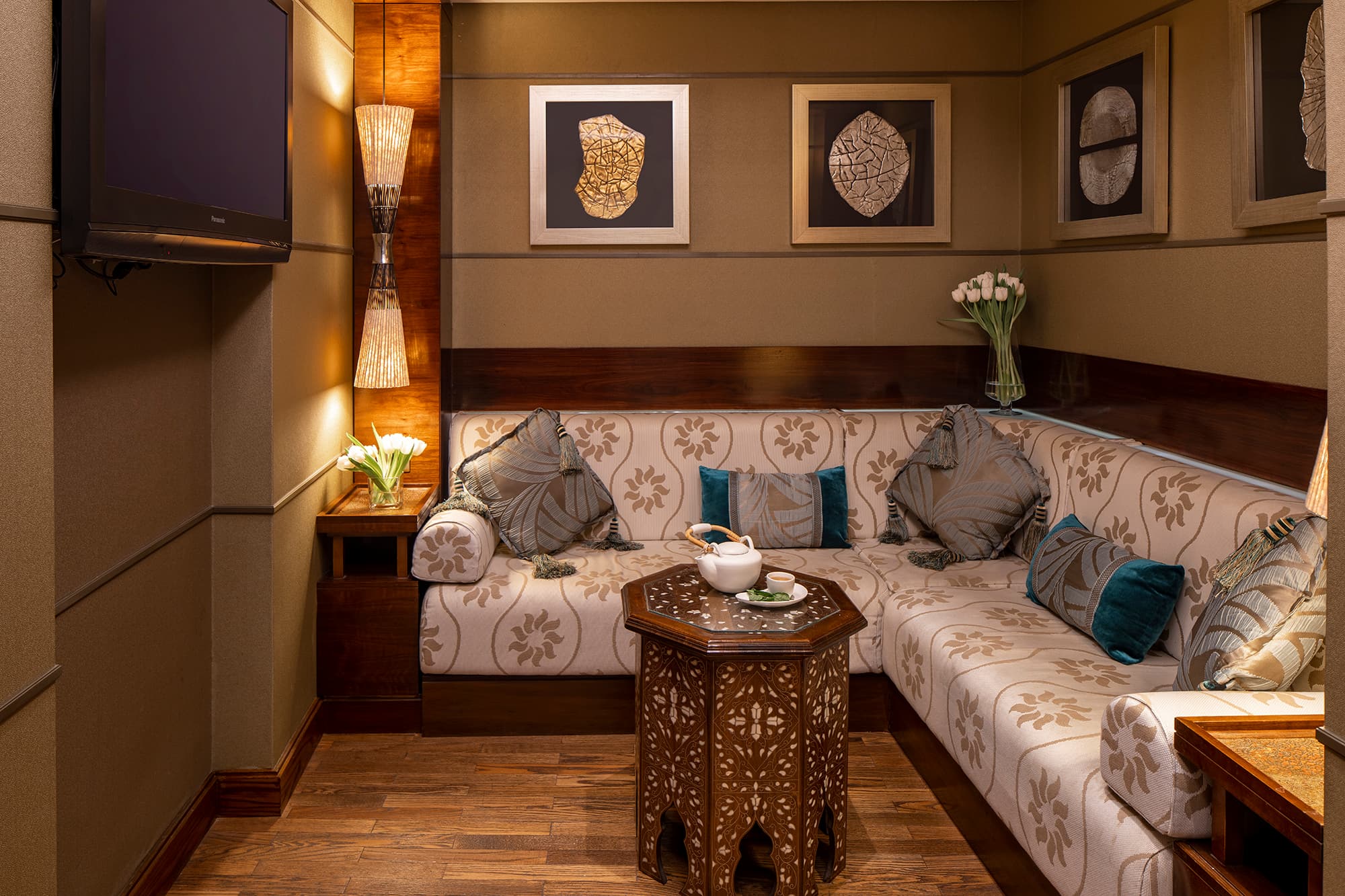 Signature One Bedroom Suite – City View