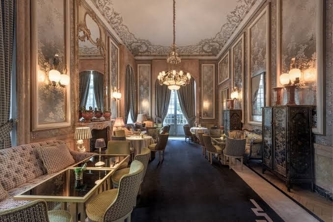 Zurbano Presidential Suite