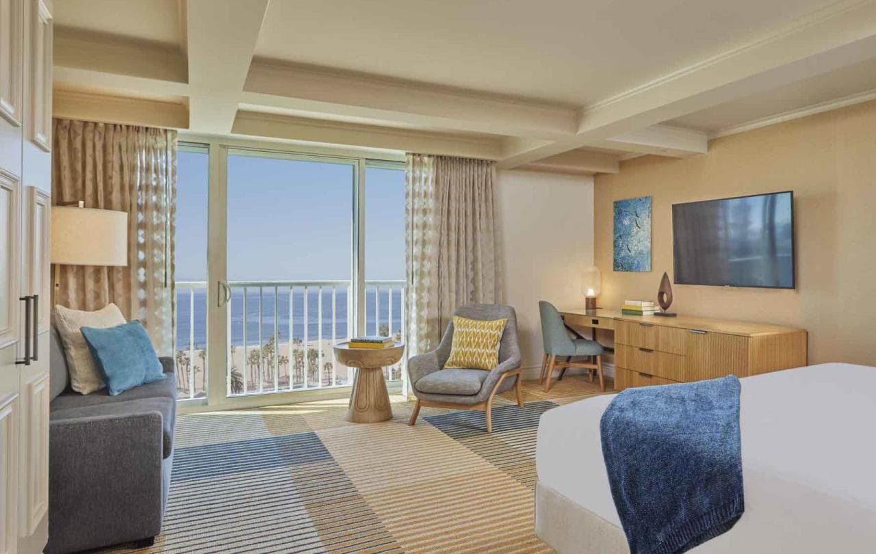 Palmetto King Suite