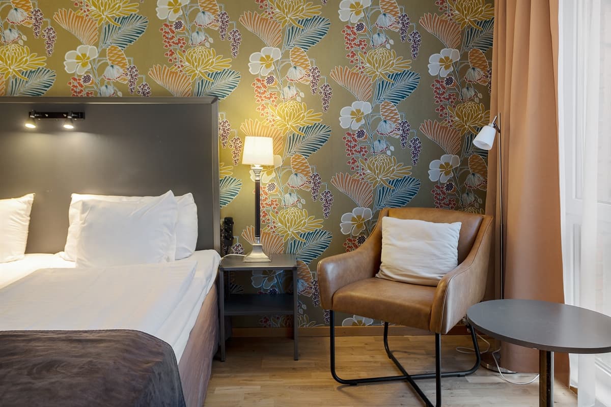Economy Room