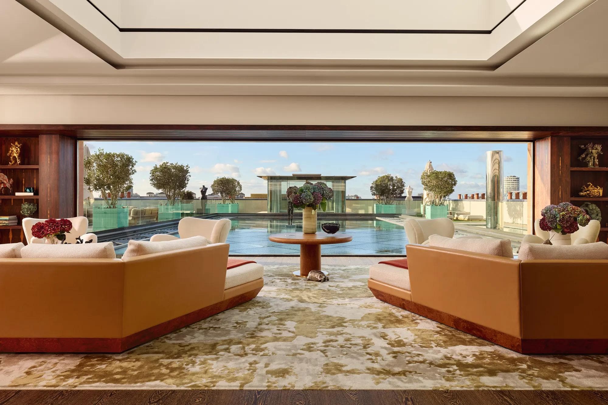 Corner Suite