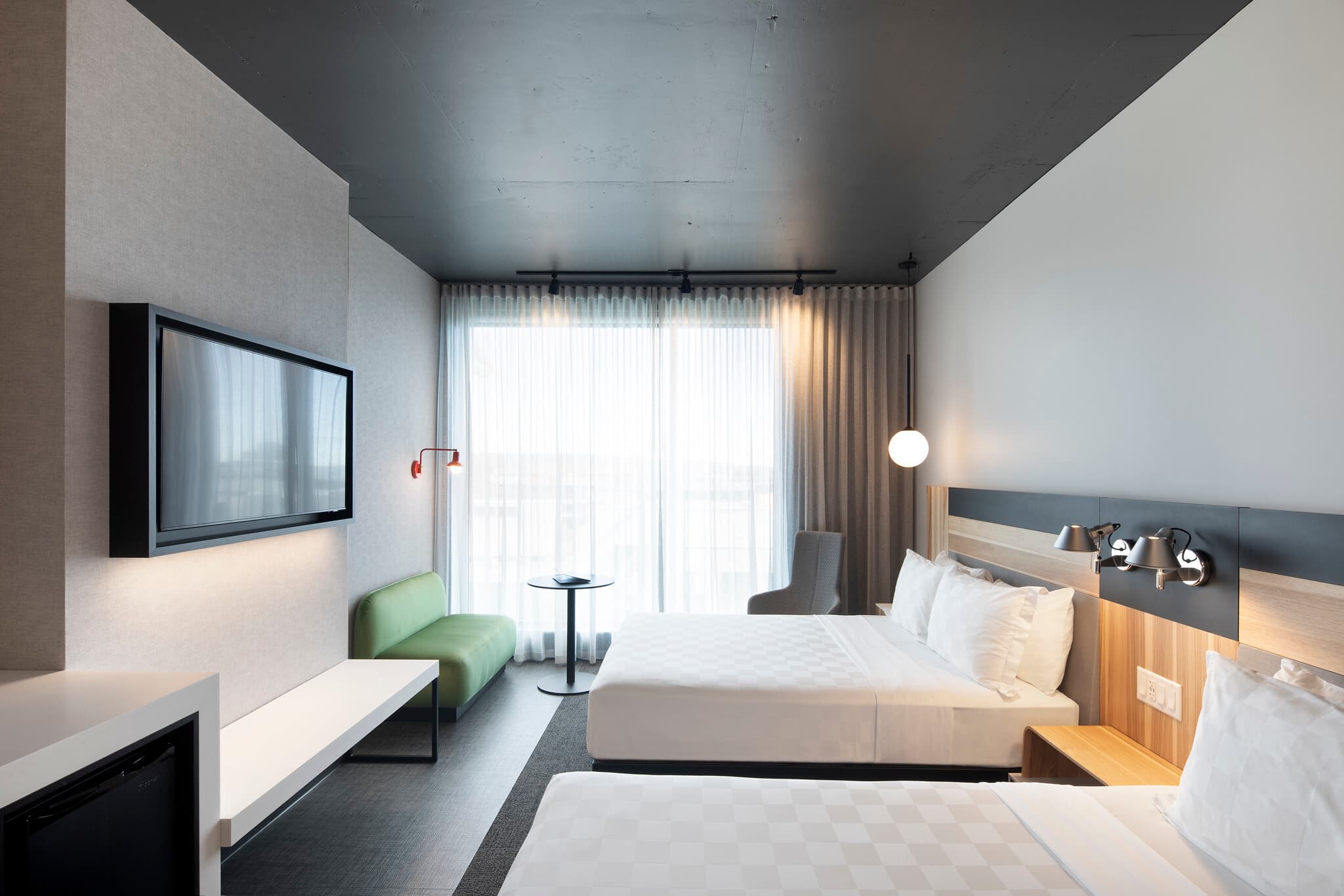 One King Bed Room