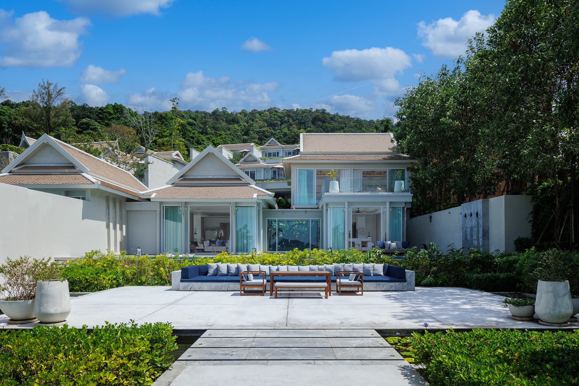 Beachfront Pool Villa