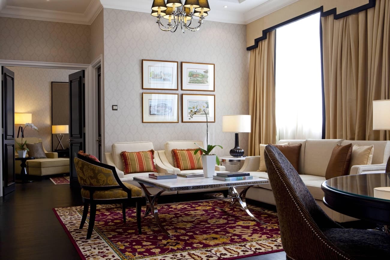 Colonial Suite