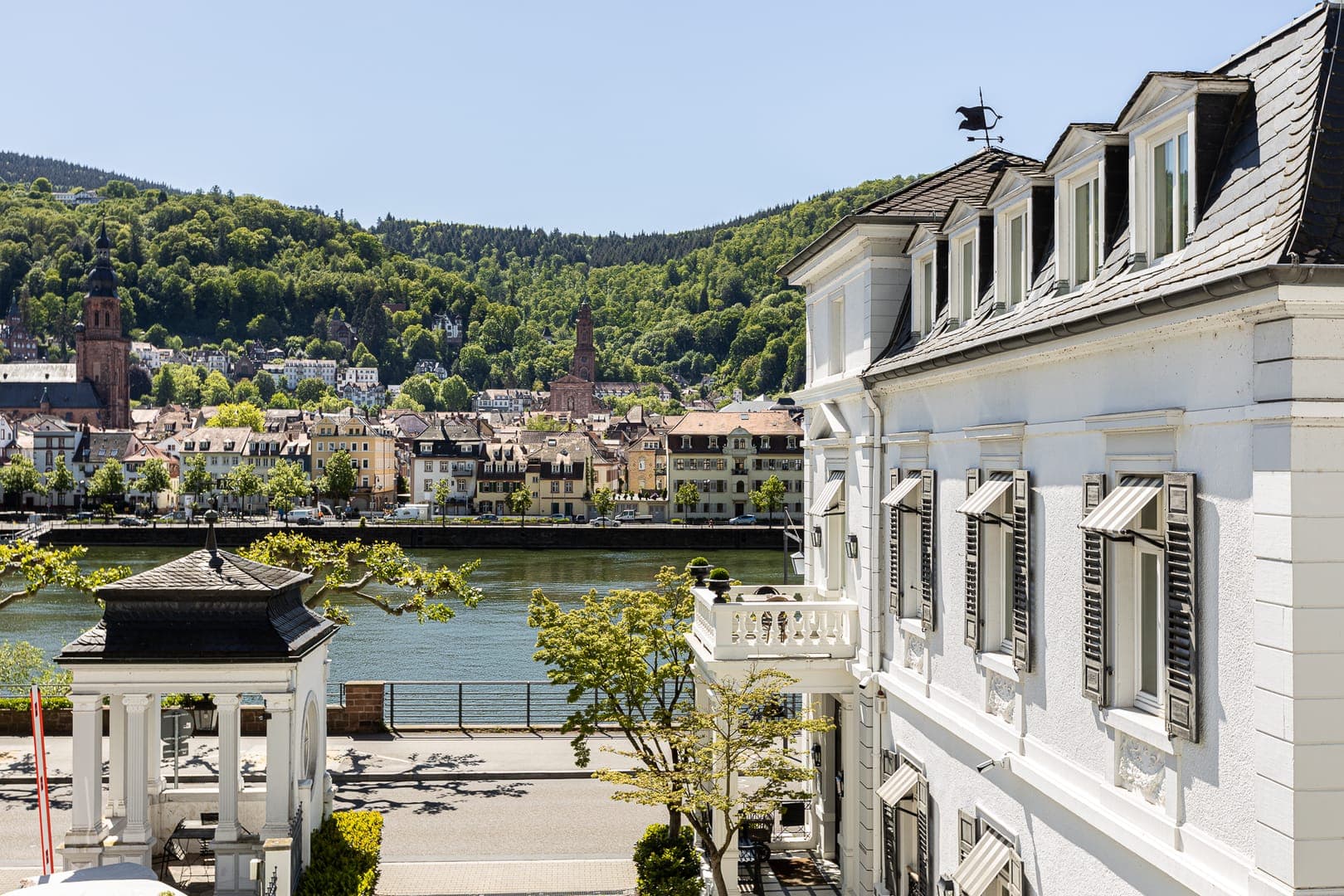 Master Balcony Signature Suite