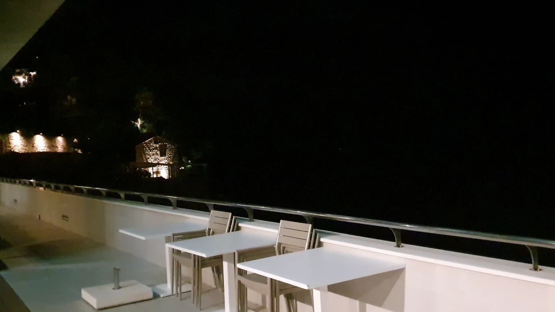 Deluxe Room with Sea View and Balcony (Tower)