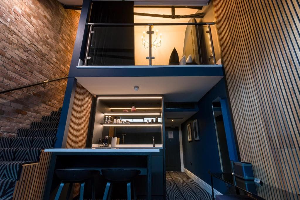 Signature Suite