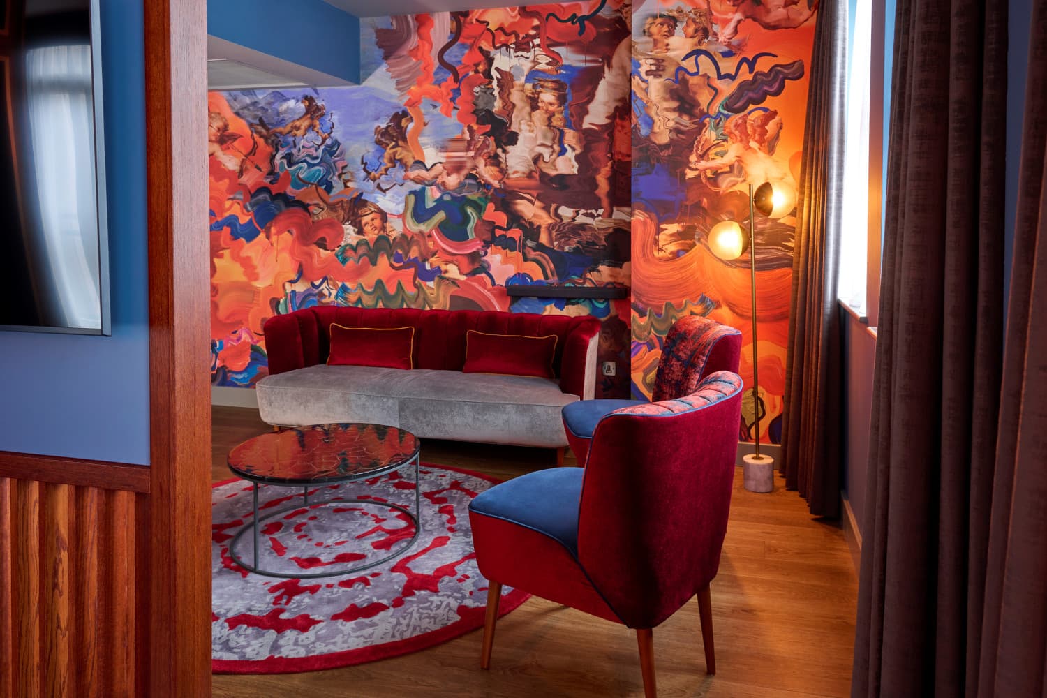 Corner Suite