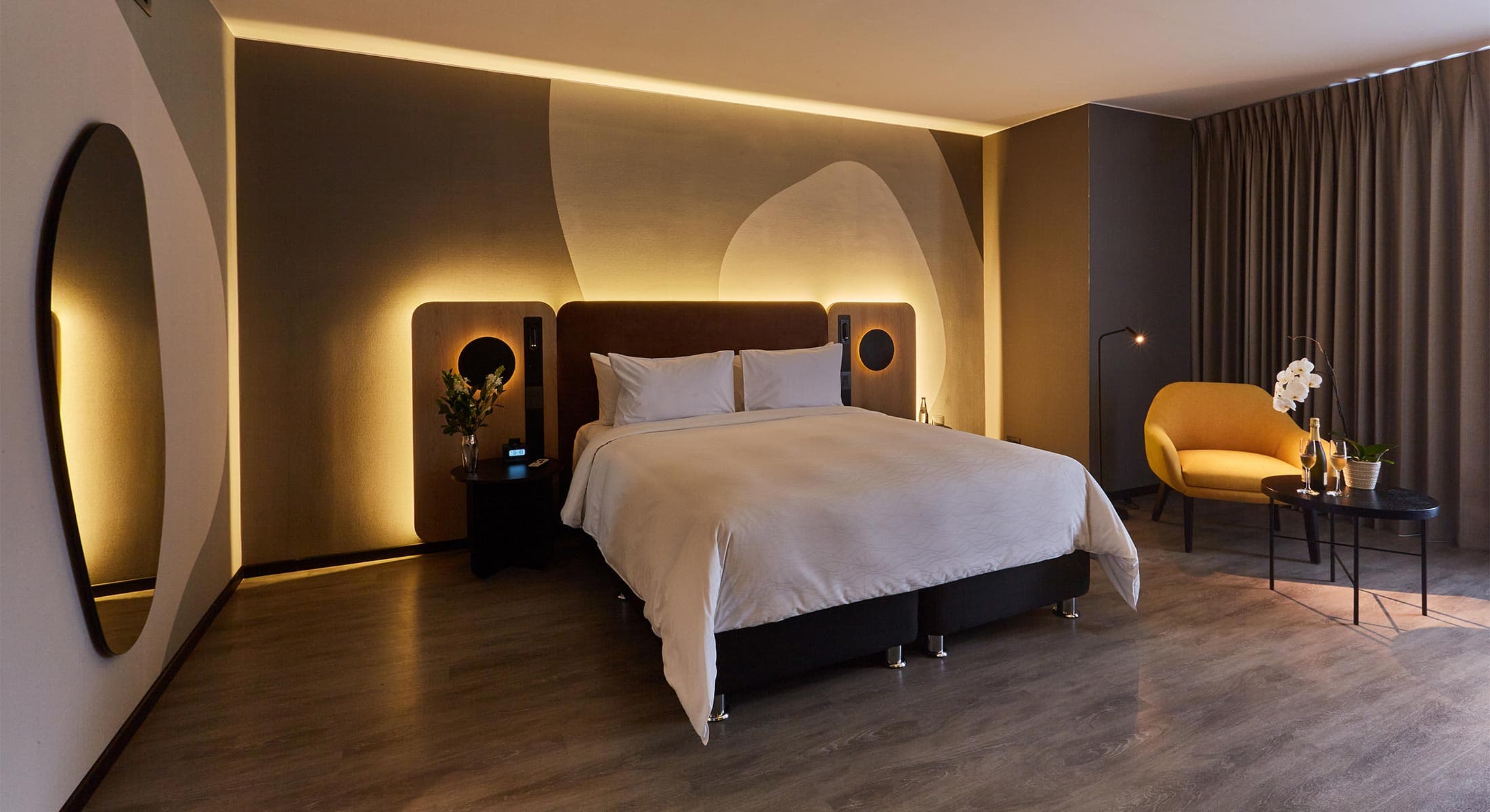 Deluxe King Suite (1 bed)