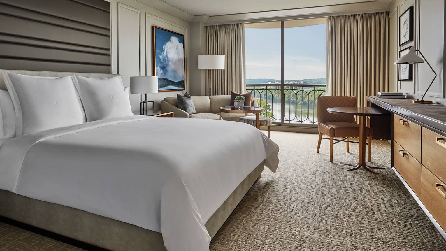 City-View Executive Suite