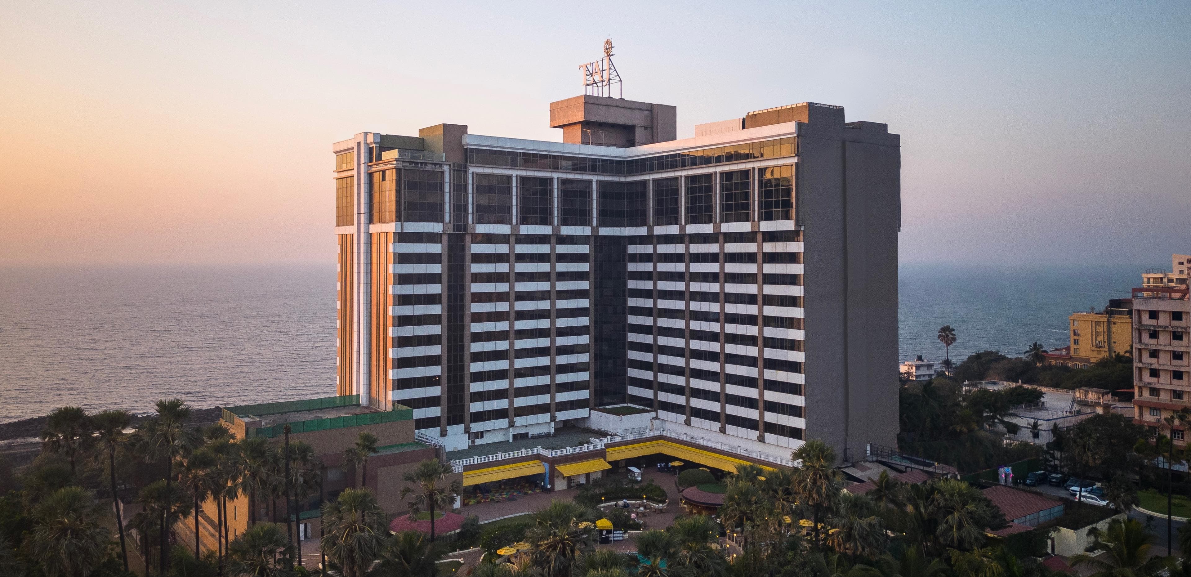 Taj Lands End