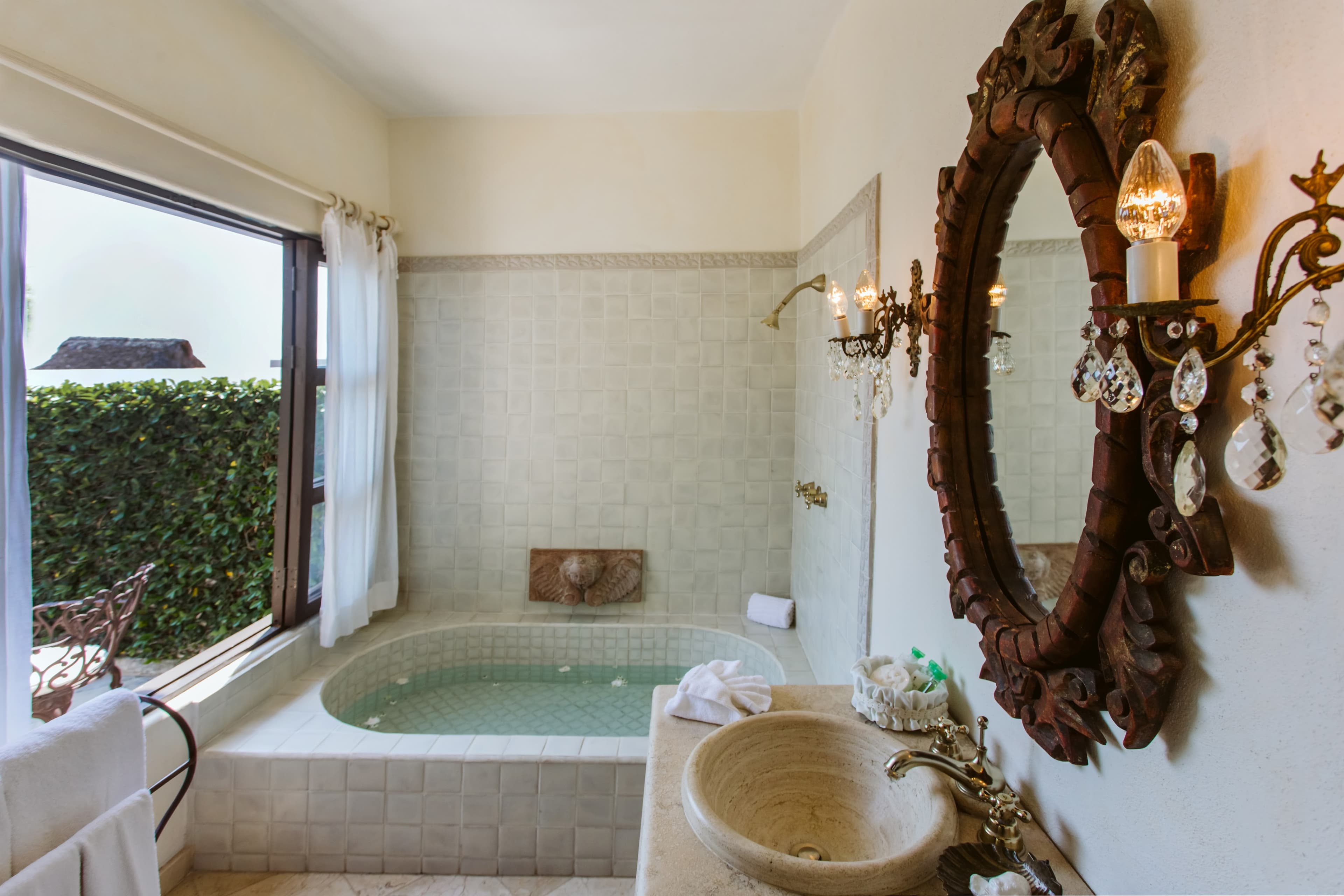 Garden of Angels Suite