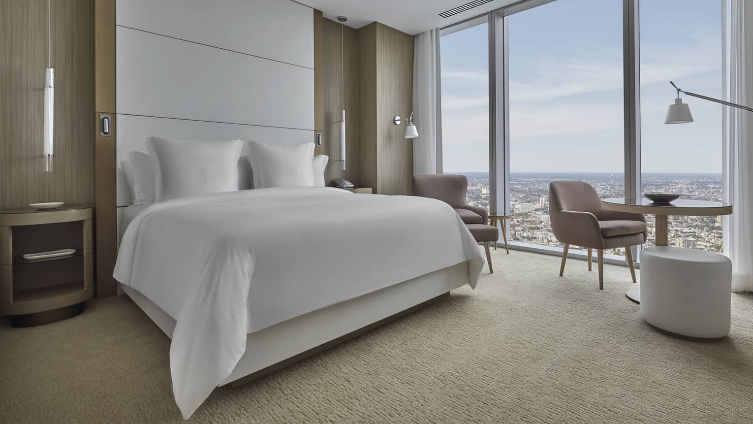 Grand Landmark Room