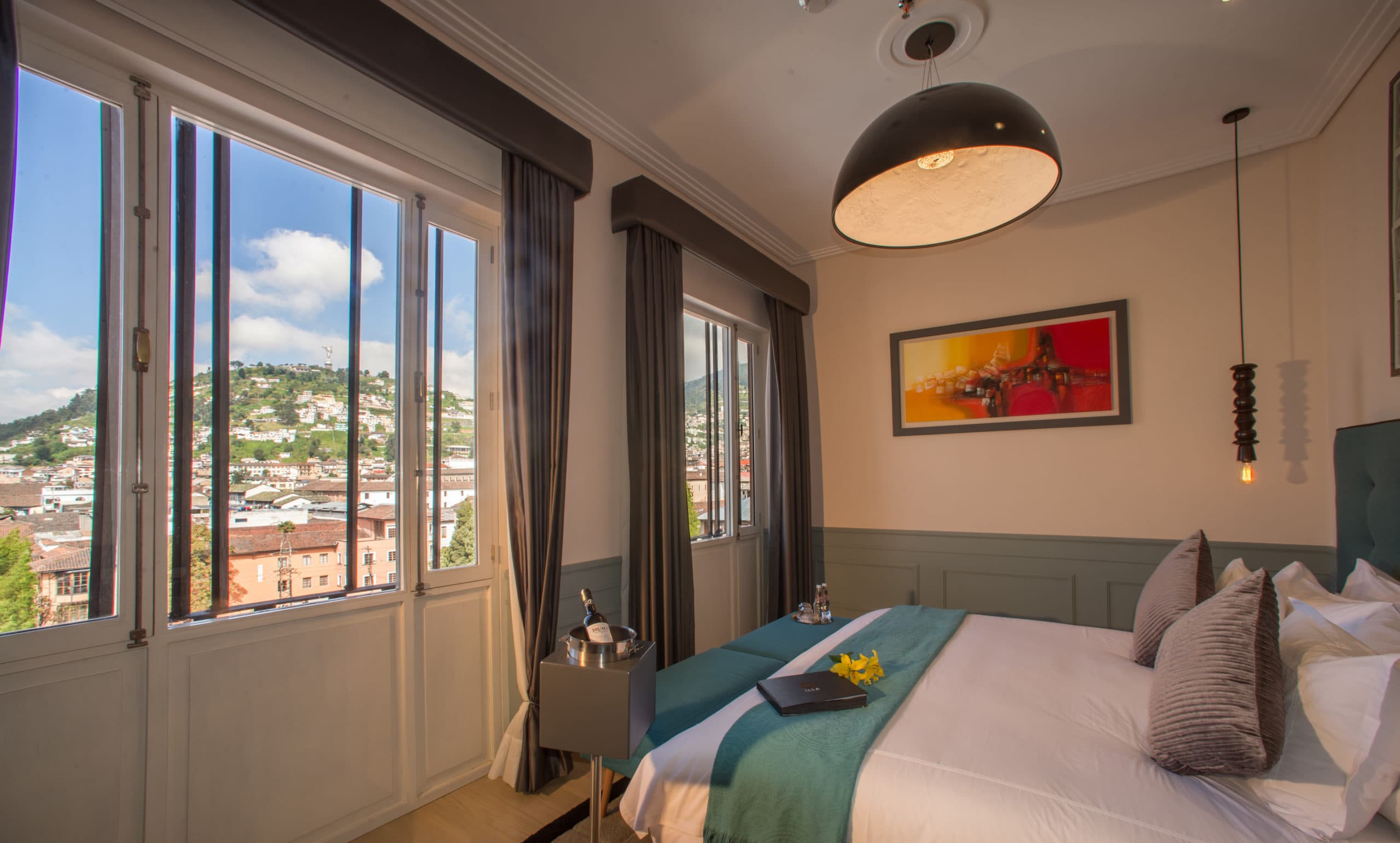 Contemporary Luxury Room