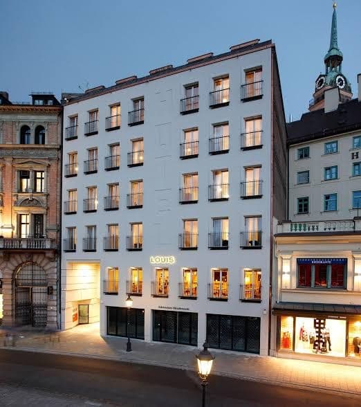 Louis Hotel