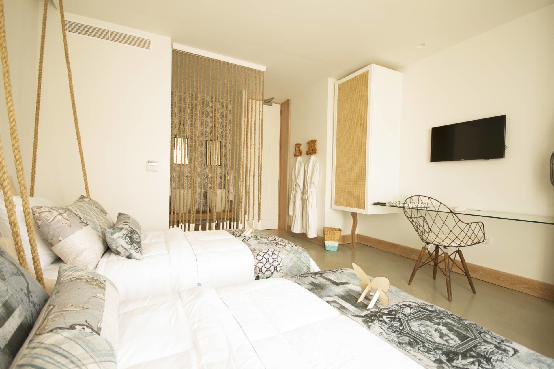 Deluxe River View Suite
