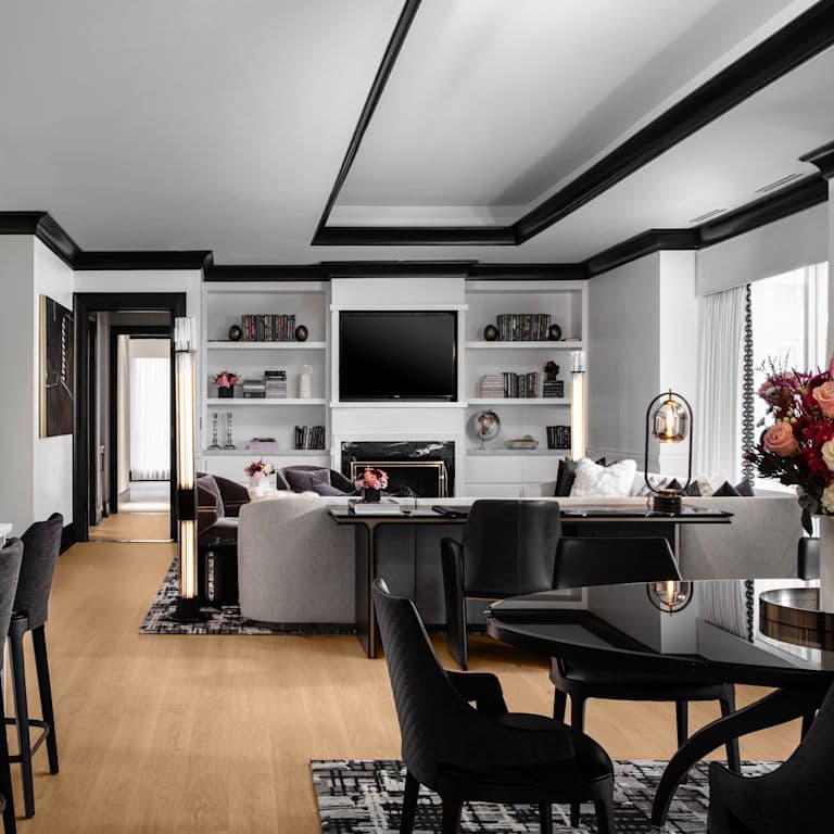 Astoria Suite – 2 King Bedrooms, Two Fireplaces