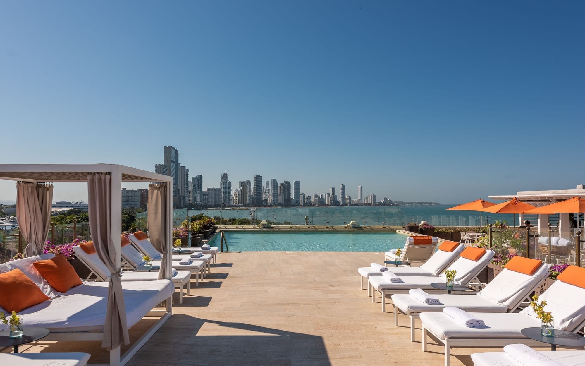 Classic | Courtyard View