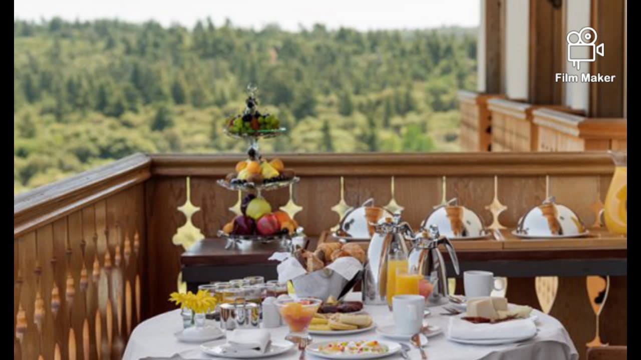 Deluxe Room – Forest & Pool View