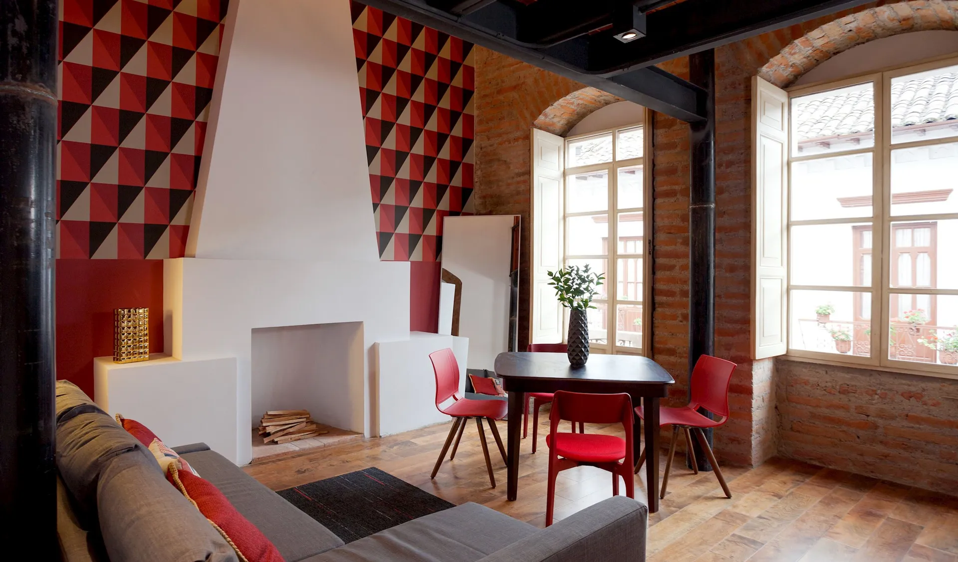 Loft Esmeralda (Room 106)