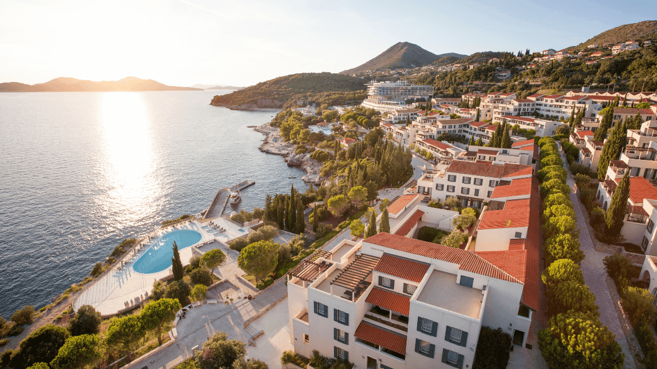 5 Bedroom Sea View Villa with Private Pool