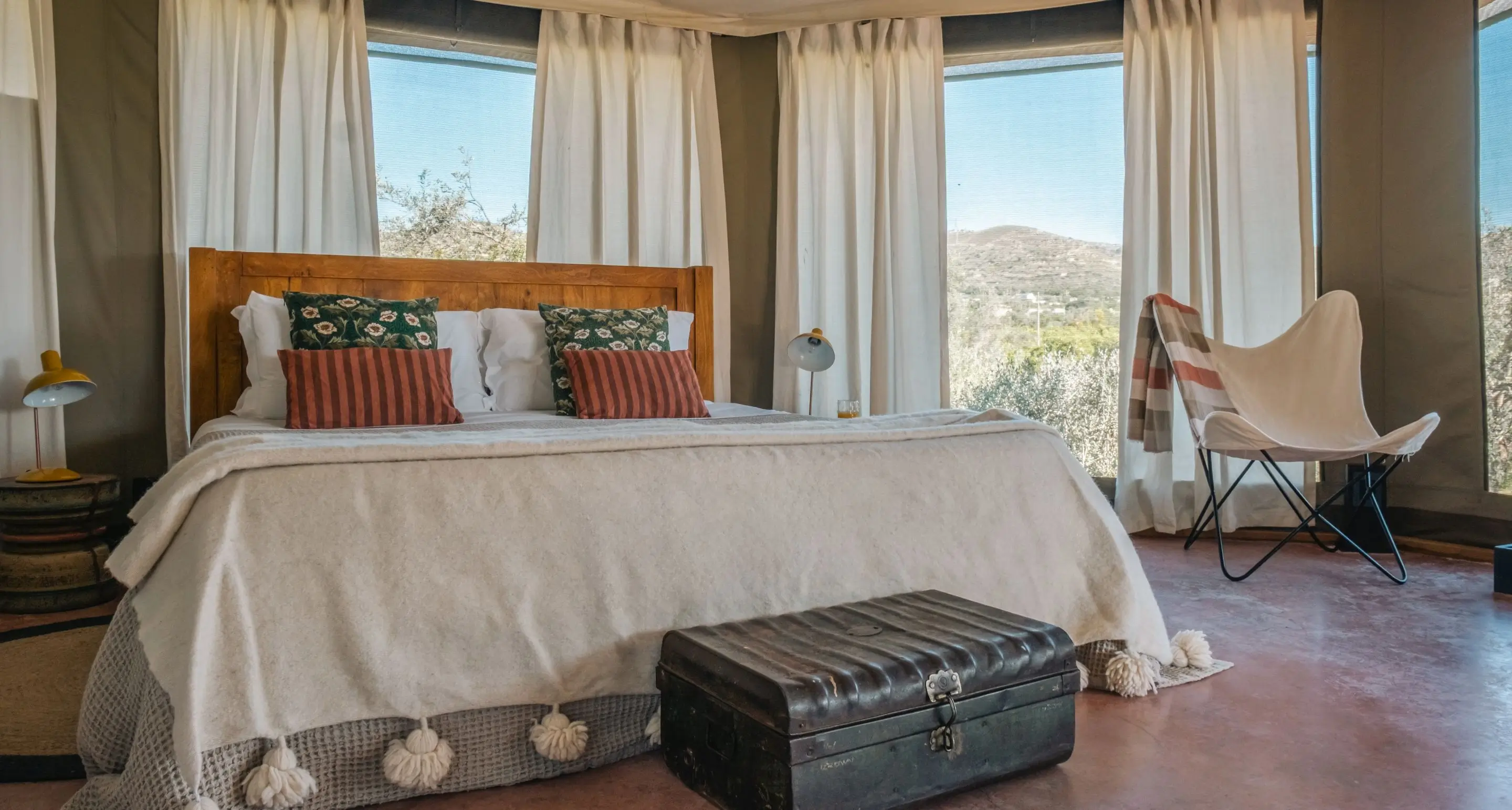 Deluxe Lodge