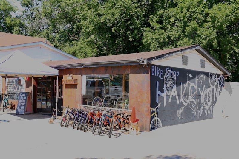 12 South Neighborhood Free‑Explore