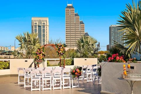 AC Hotel by Marriott Orlando Lake Eola