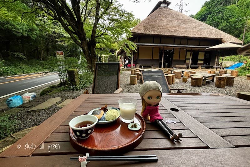 Amazake-chaya Teahouse (snacks only)