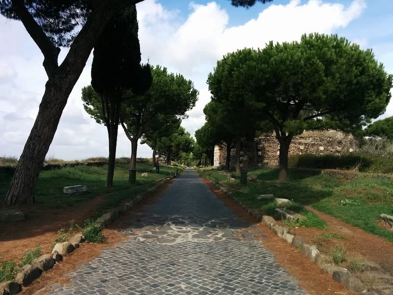 Appian Way (Via Appia Antica) Guided Bike Tour with Catacombs