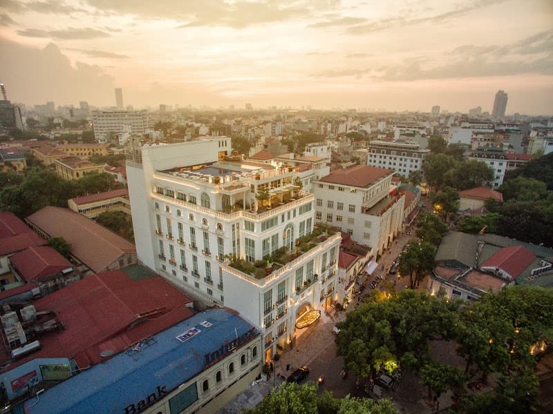 Apricot Hotel