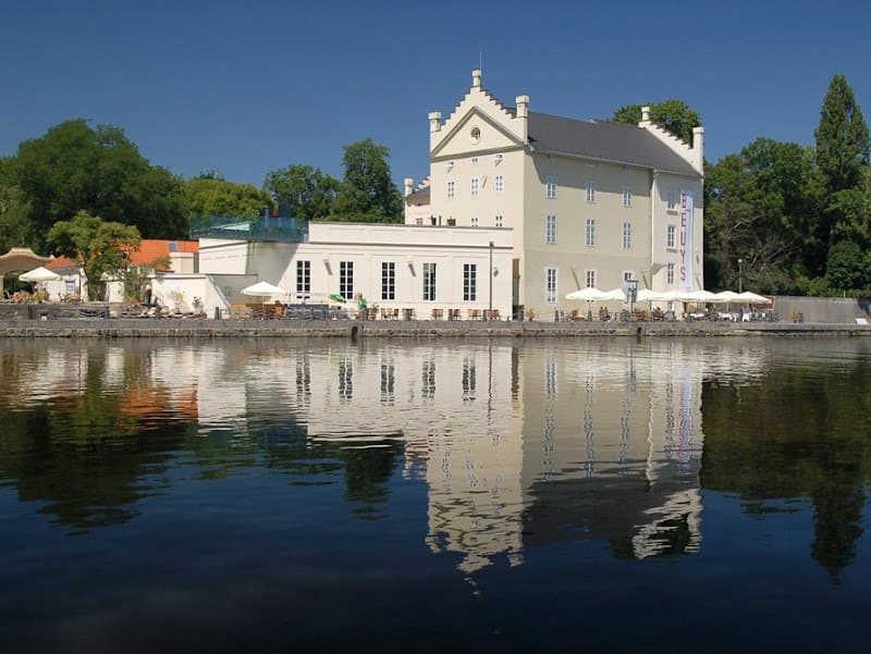 Art Museum Visit at Museum Kampa