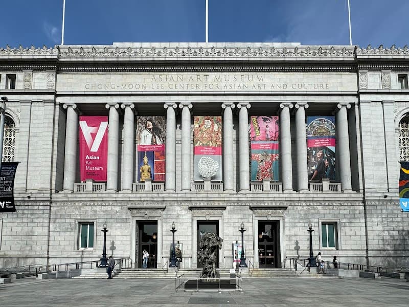 Asian Art Museum & Civic Center Plaza