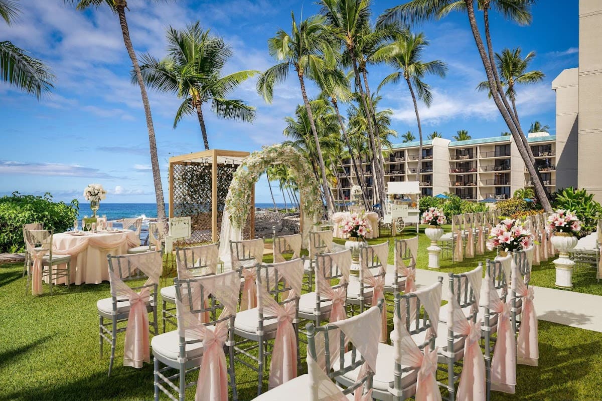 7 Days of Hawaiian Flavors: Oahu & Maui Food Adventure