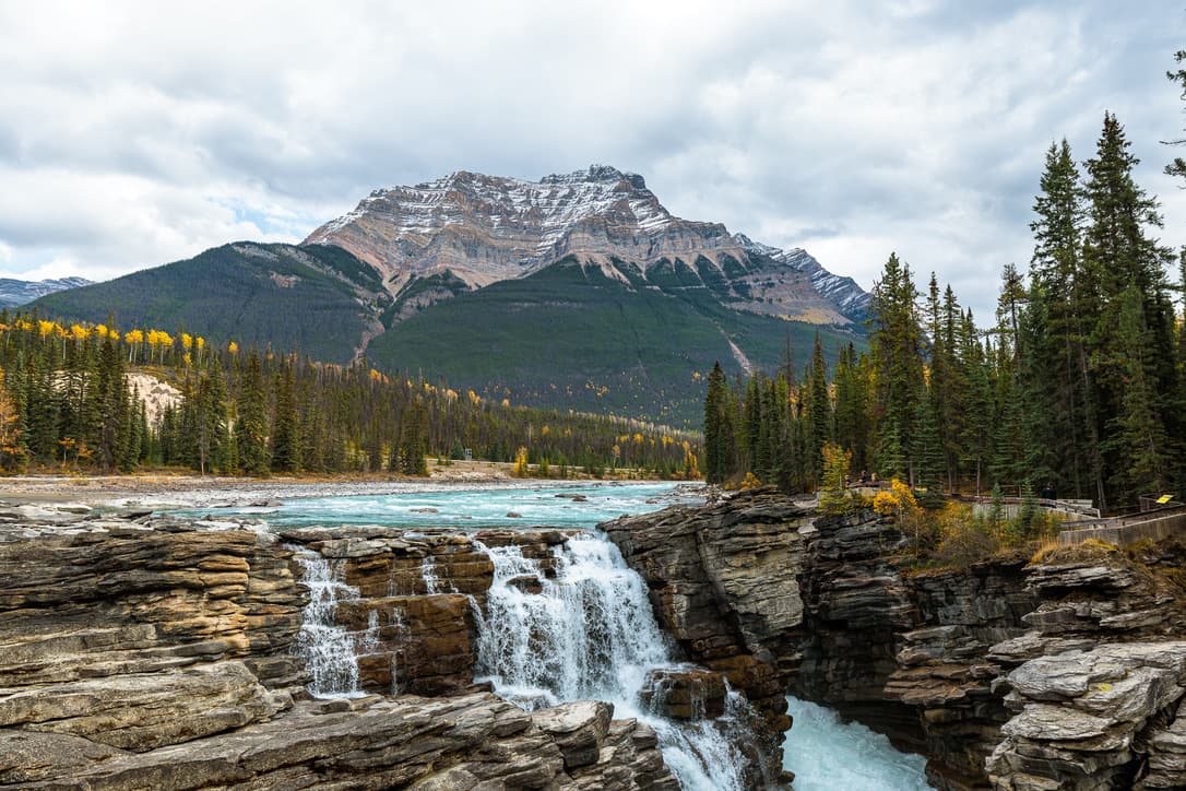 Shoestring Jasper National Park Weekend
