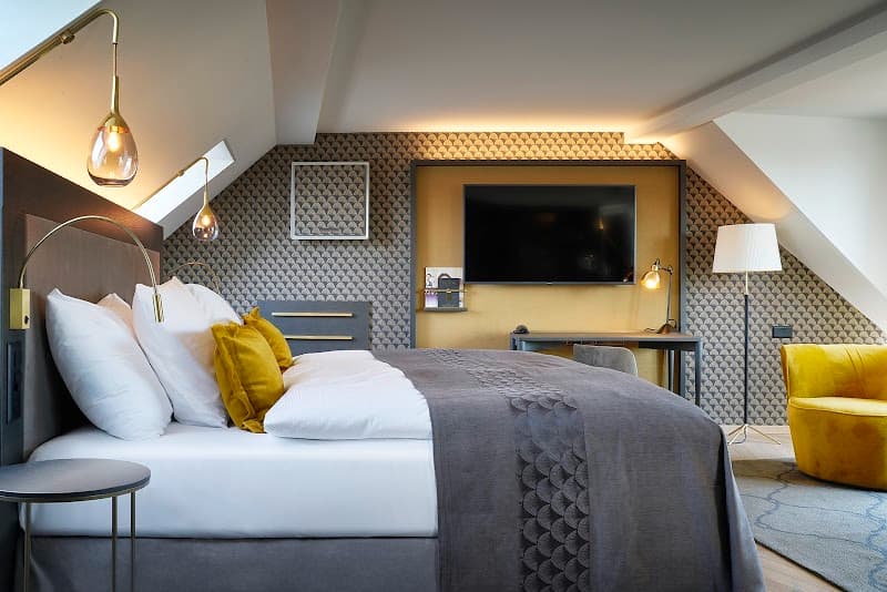 B2 Boutique Hotel + Spa