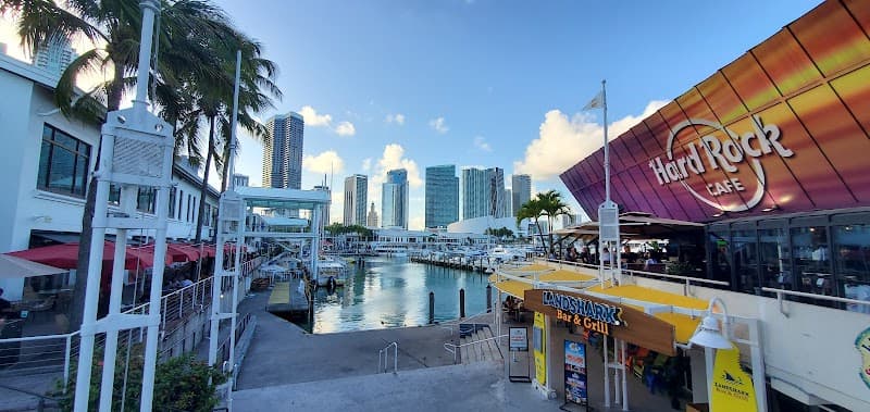 Bayside Marketplace & Bayfront Park