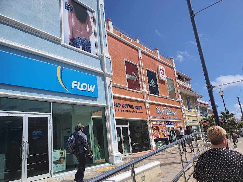 Baywalk Mall & Duty-Free Shops