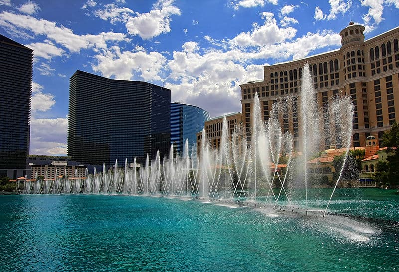 Bellagio Fountains & Front Strip Stroll