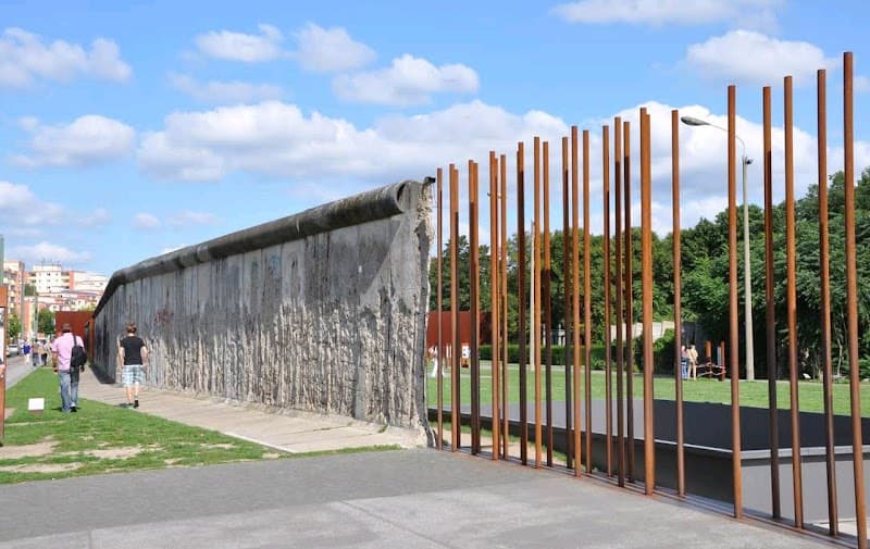 Berlin Wall Memorial (Gedenkstätte Berliner Mauer)