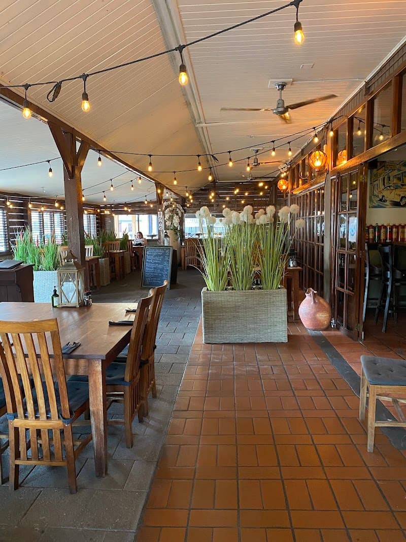 Bingo! Cafe & Restaurant