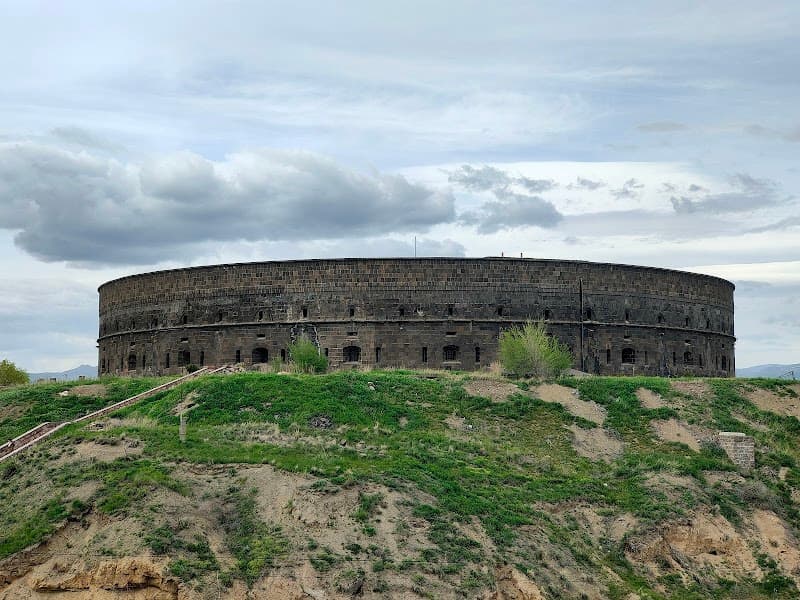 Black Fortress (Sev Berd) Walk