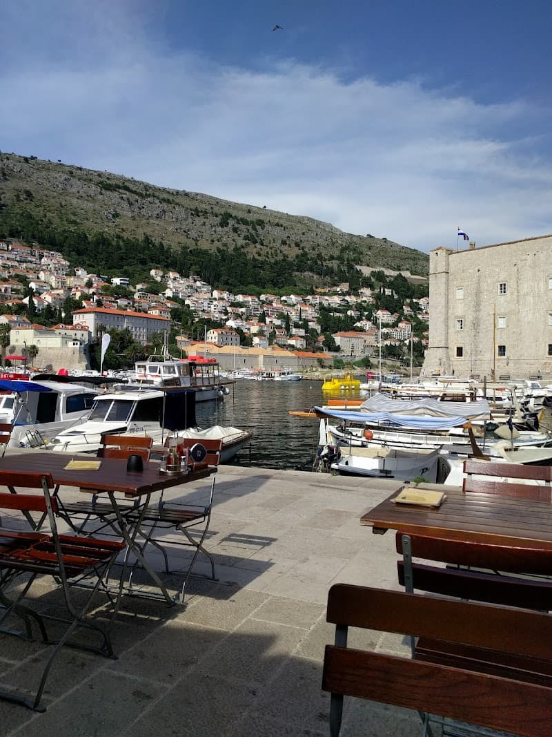 Buža / Old Town Drinks Crawl