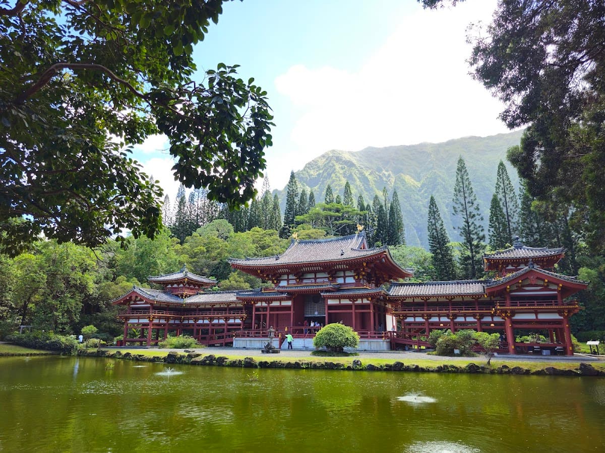 Byodo-In Temple & Windward Side Circle